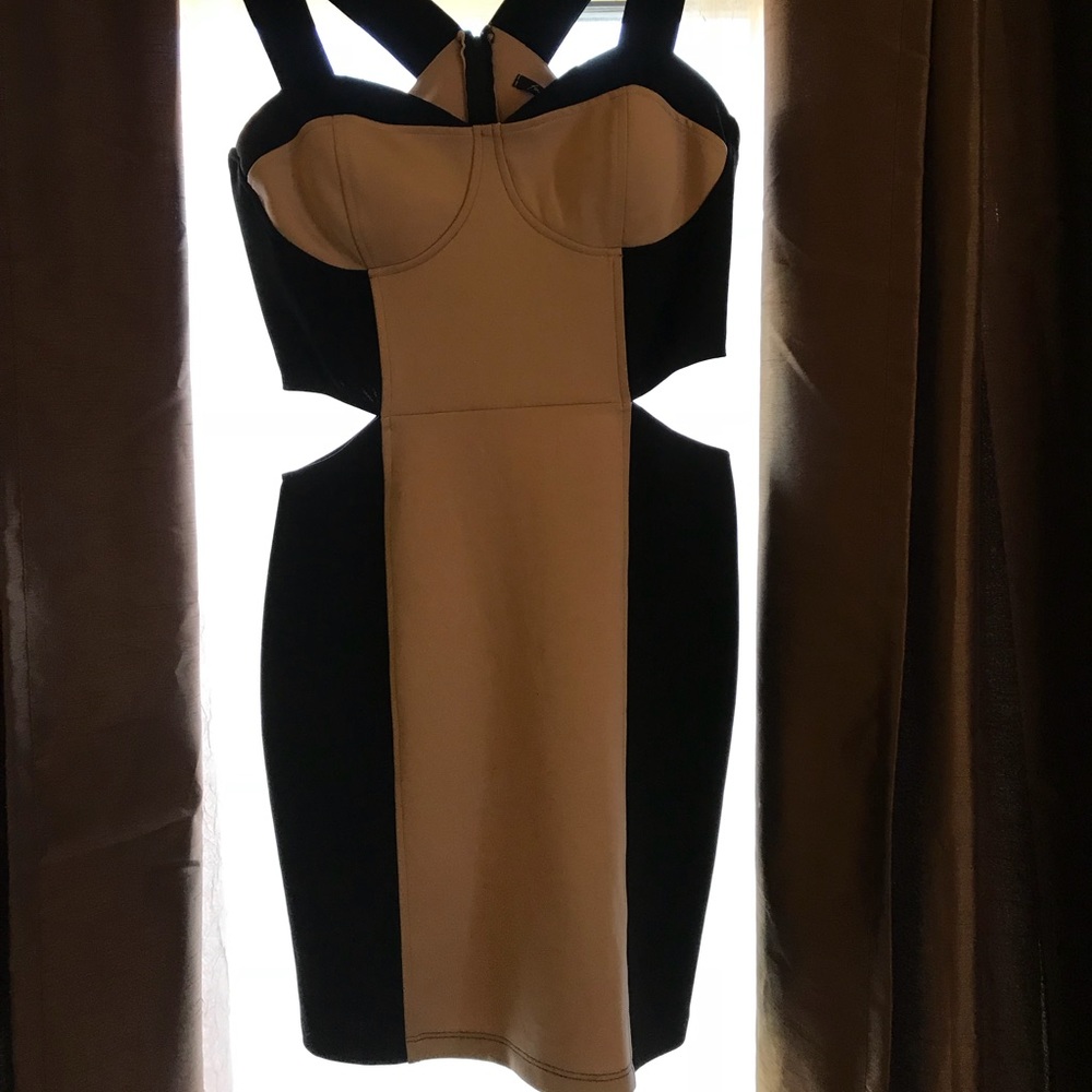 Foreign exchange dress